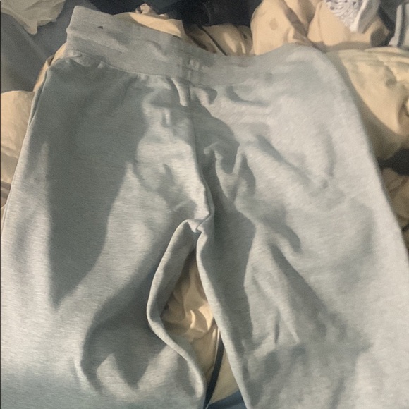 womens nike track pants. zipper on both ankles, never worn, got them wrong size. - Picture 2 of 6